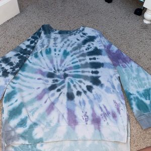 american eagle tie dye crew neck